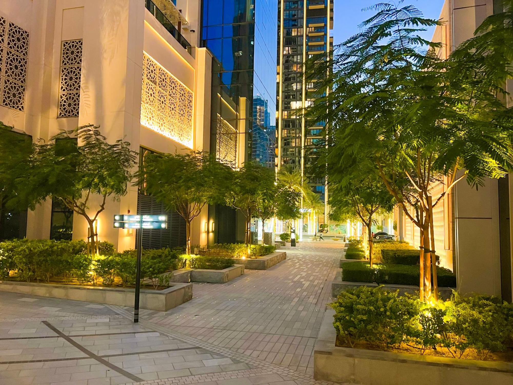 Downtown Luxury - Stunning Burj Khalifa & Sea View - 5 Minutes Walk To Dubai Mall Zewnętrze zdjęcie