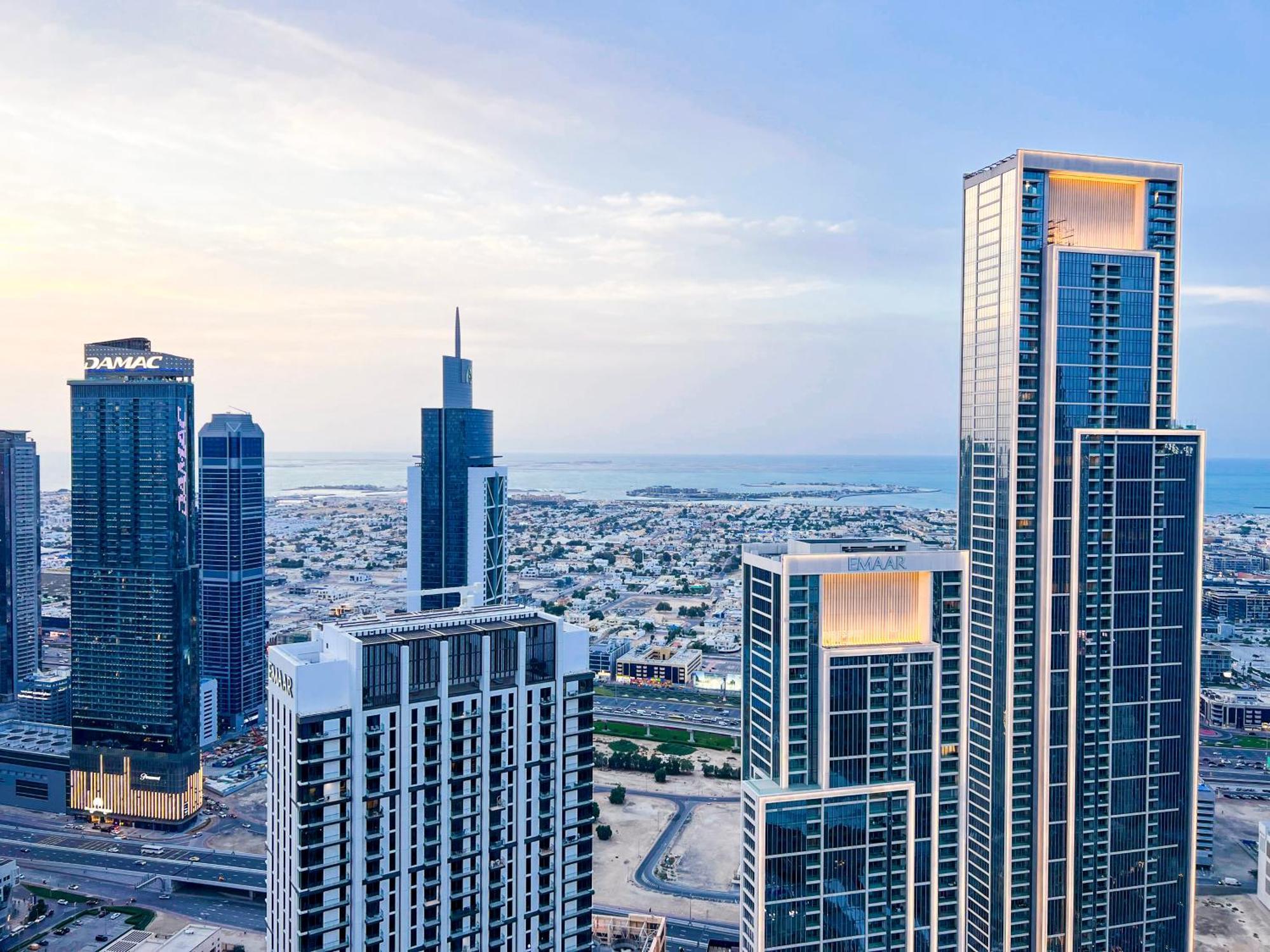 Downtown Luxury - Stunning Burj Khalifa & Sea View - 5 Minutes Walk To Dubai Mall Zewnętrze zdjęcie