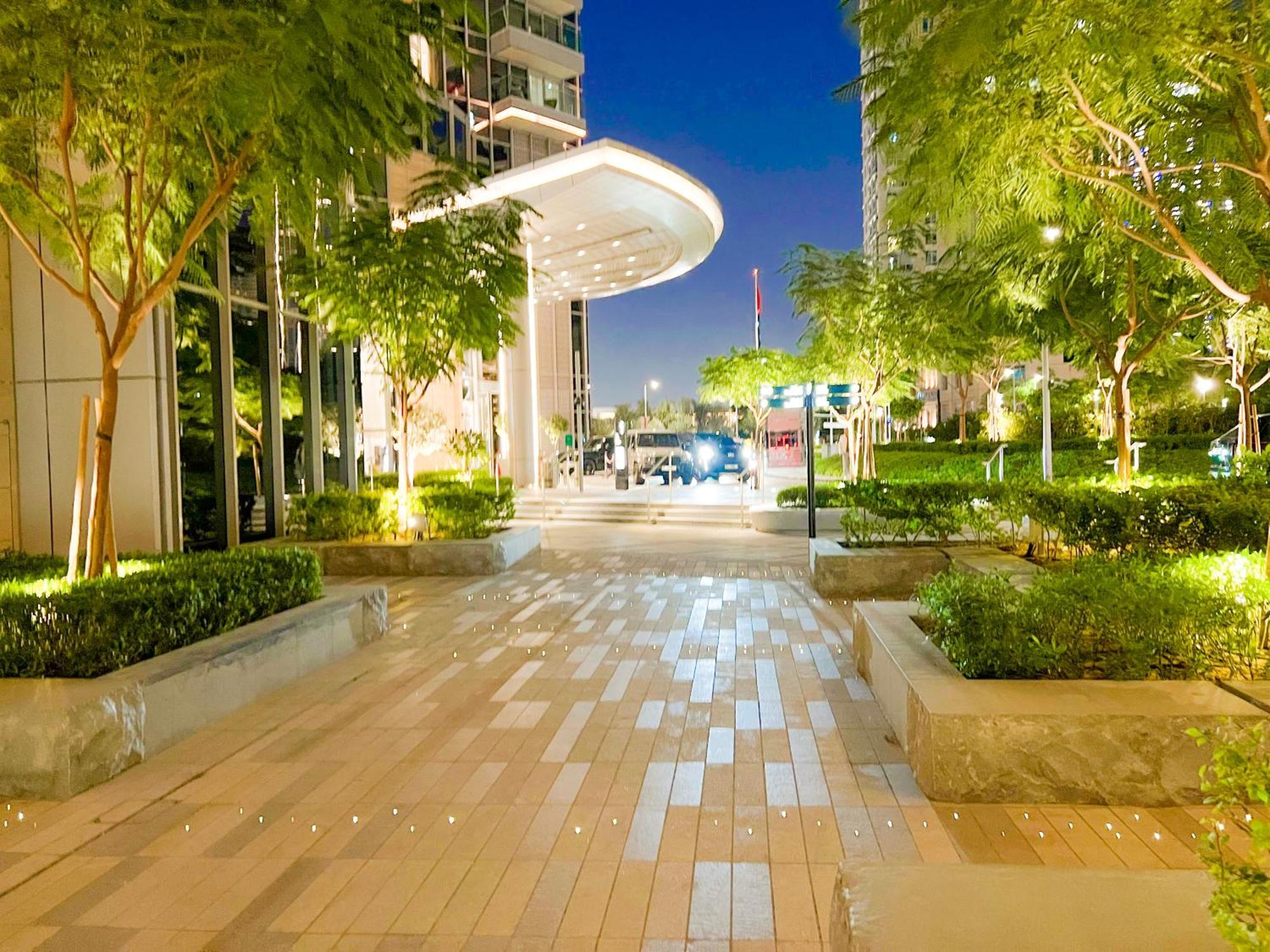 Downtown Luxury - Stunning Burj Khalifa & Sea View - 5 Minutes Walk To Dubai Mall Zewnętrze zdjęcie