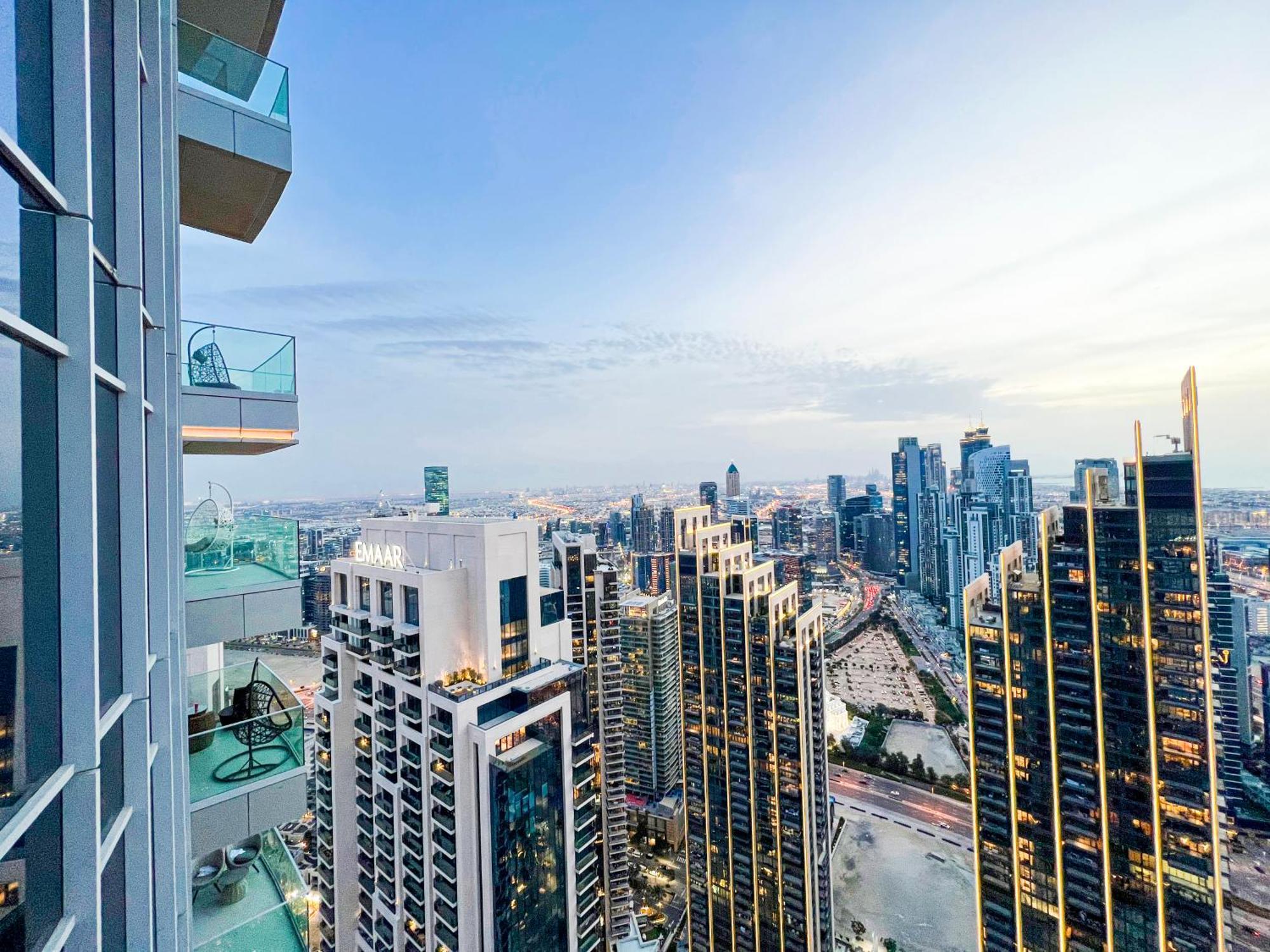 Downtown Luxury - Stunning Burj Khalifa & Sea View - 5 Minutes Walk To Dubai Mall Zewnętrze zdjęcie