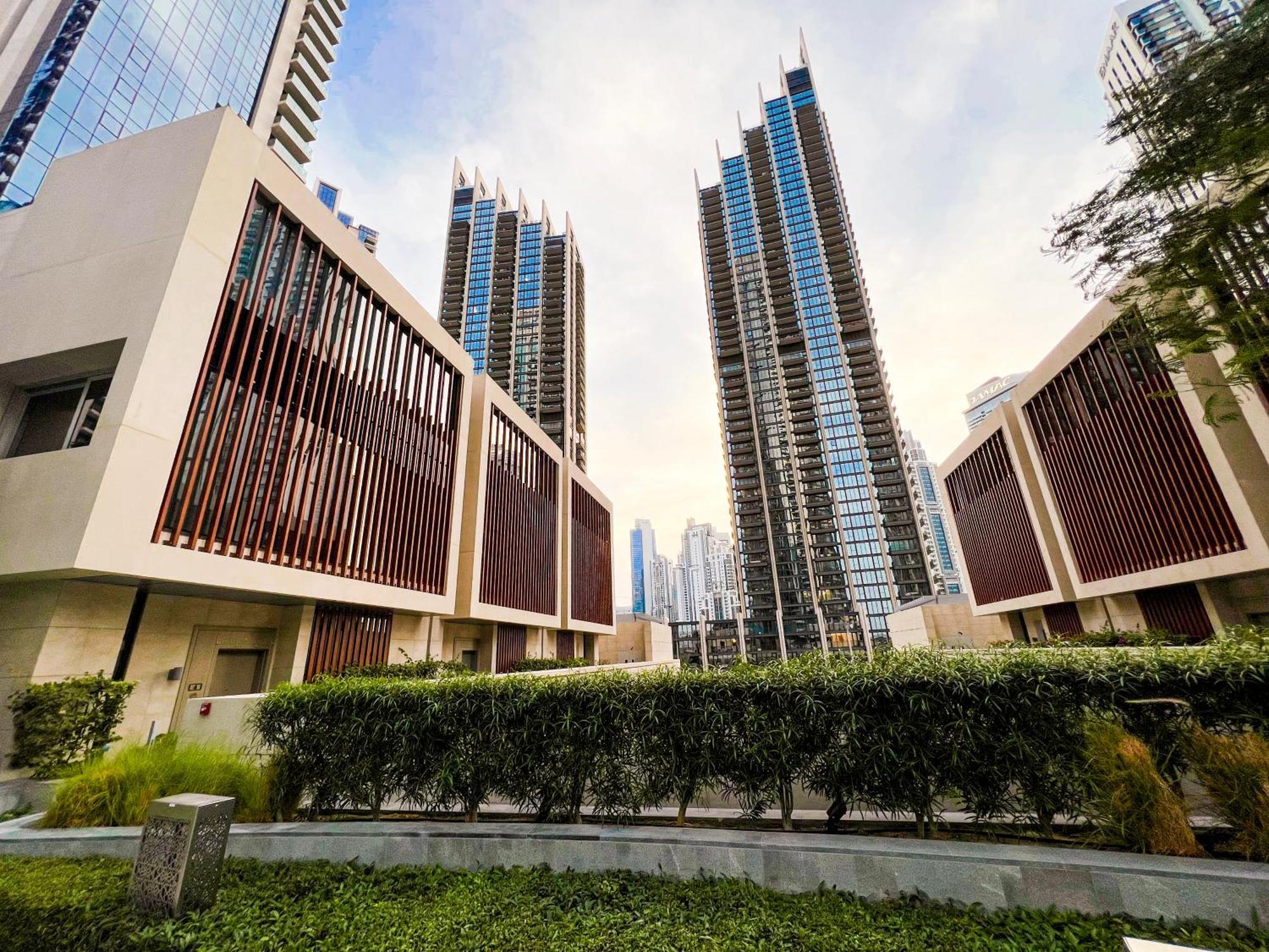 Downtown Luxury - Stunning Burj Khalifa & Sea View - 5 Minutes Walk To Dubai Mall Zewnętrze zdjęcie