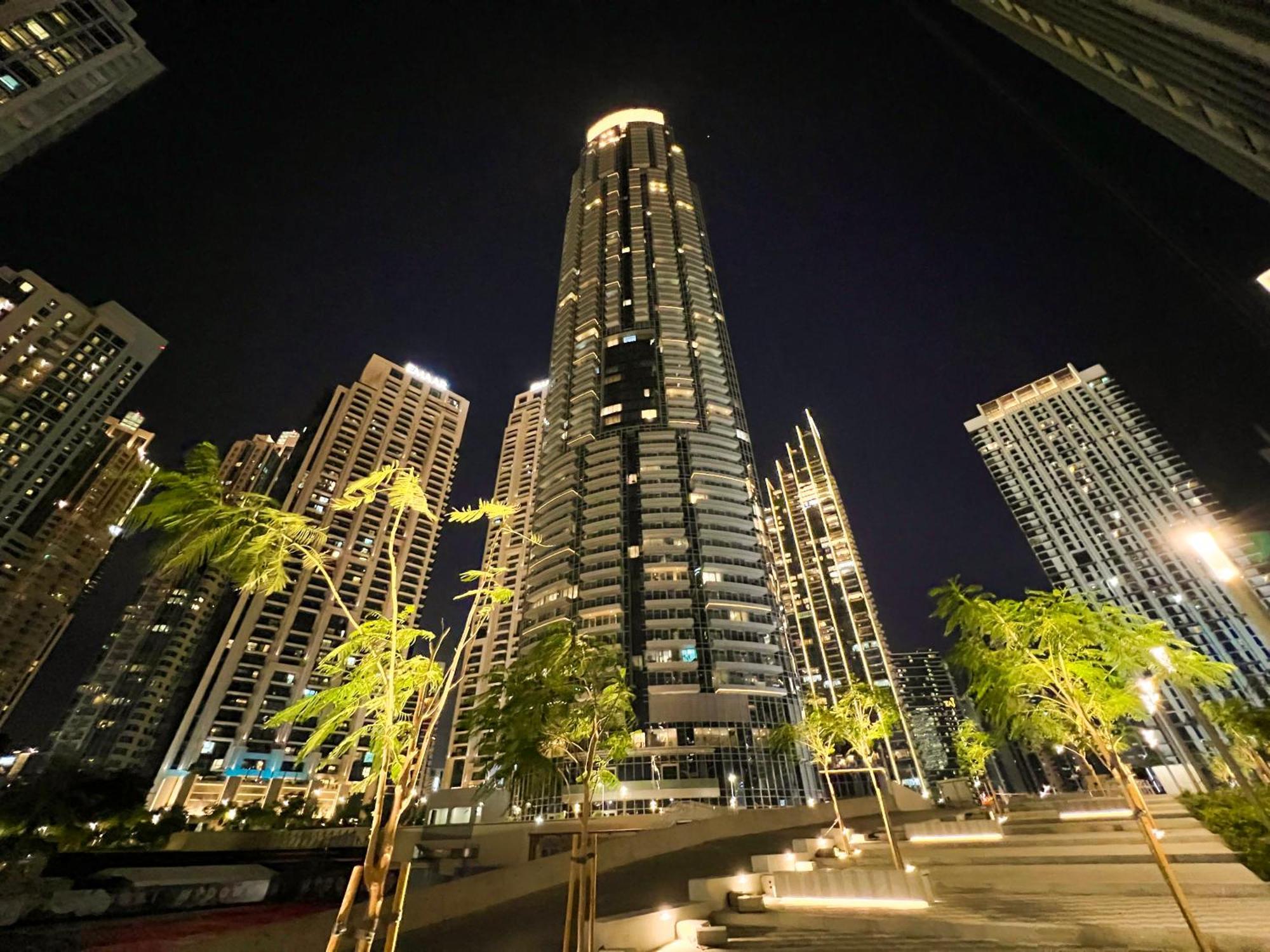 Downtown Luxury - Stunning Burj Khalifa & Sea View - 5 Minutes Walk To Dubai Mall Zewnętrze zdjęcie