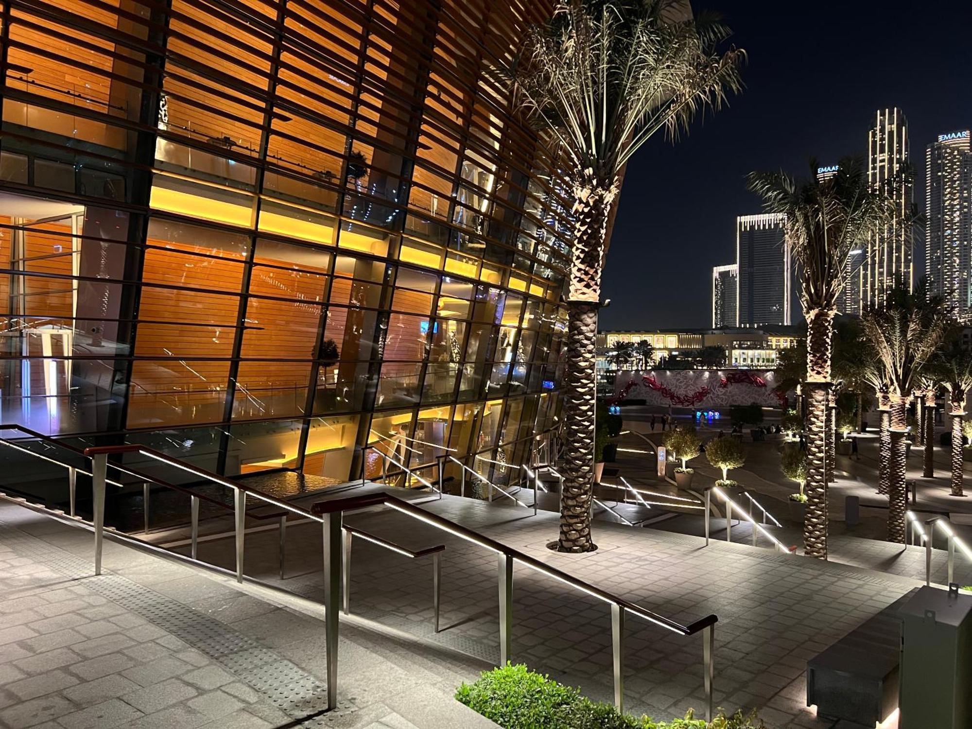 Downtown Luxury - Stunning Burj Khalifa & Sea View - 5 Minutes Walk To Dubai Mall Zewnętrze zdjęcie